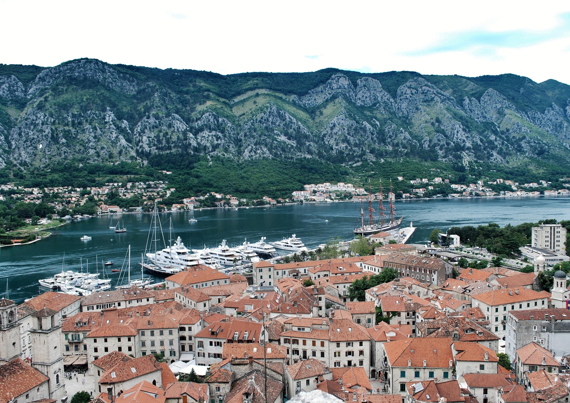 city-3236126_1920